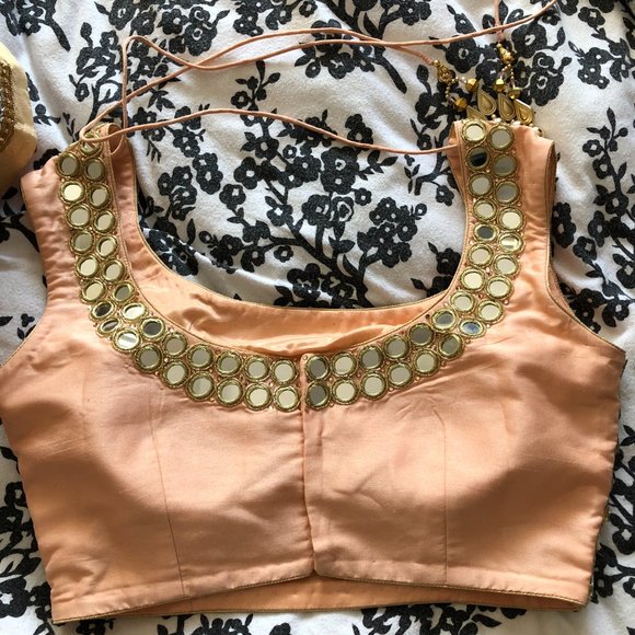 Mirrored peachy pink lengha with gold accents sz L - Picture 2 of 5